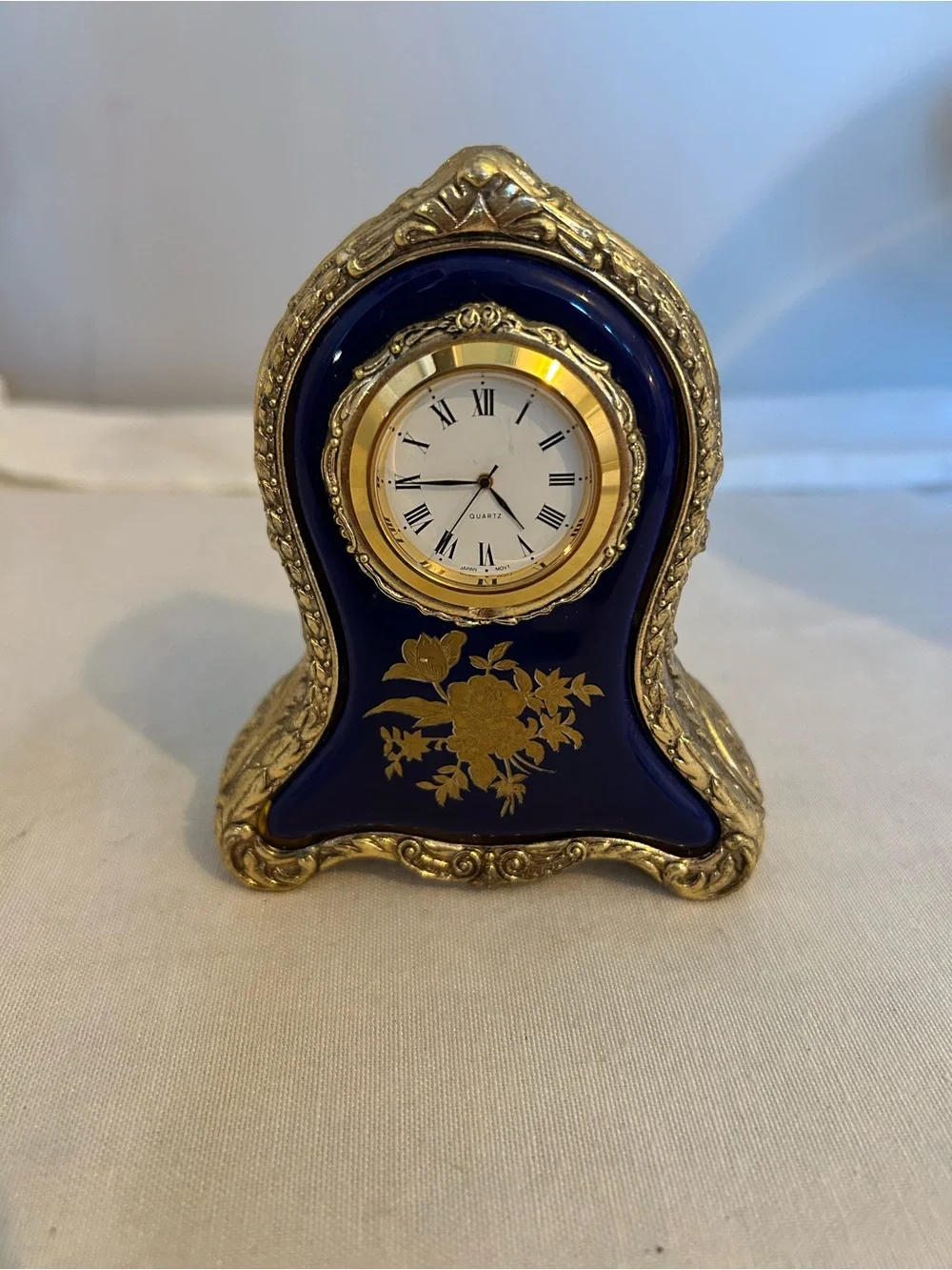 San Francisco music box Decorative Blue and Gold Mantel Clock - Elegant Floral